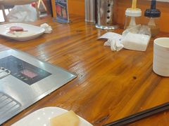 -哈尔滨小酒馆·鲜肉现穿自助烧烤(康新花园店)