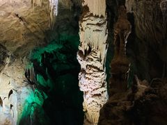 -巴马水晶宫