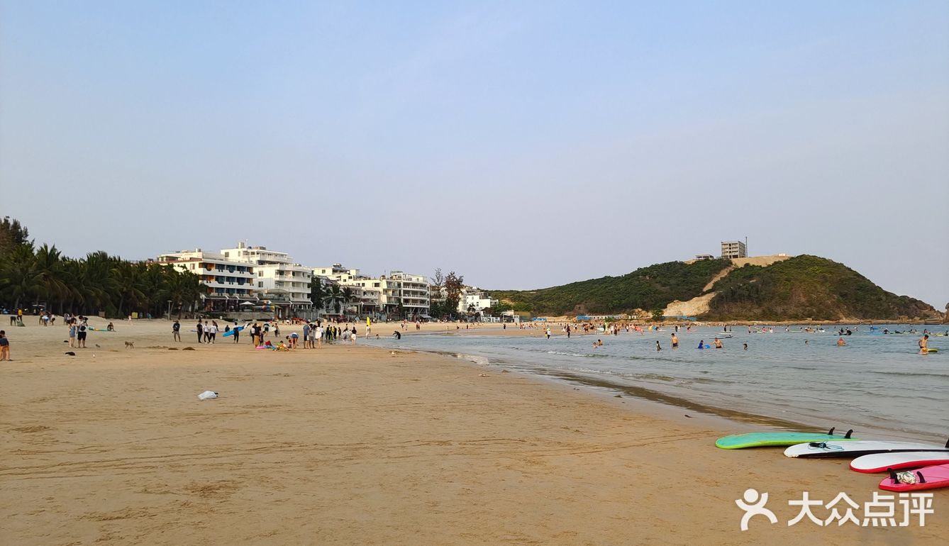 这里有冲浪基地，民宿