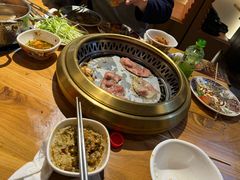 -汉江山料理级自助烤肉(荆州万达店)