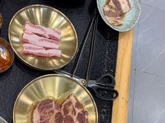 -臻牛烤肉