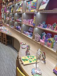 -嘻鸭涂(福田·卓悦汇哈尼彩虹店)