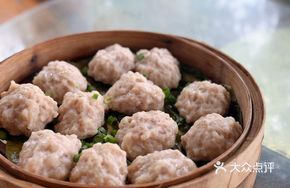 Lotus Leaf Hand-Pressed Meatballs