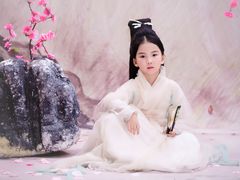 -九月鹰飞汉服摄影工作室