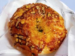 培根芝士贝果-HOT CRUSH趁热集合·现烤面包(环球港店)