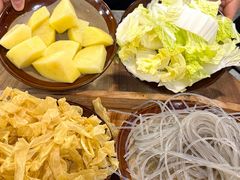 -三里屯土灶炖公鸡地锅鸡(江东店)