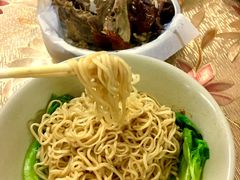 -味为先光明乳鸽(光明总店)