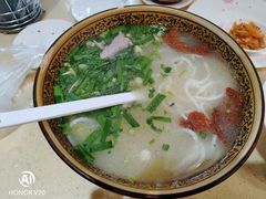 -桥香园云南过桥米线(金马碧鸡店)