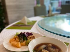 -上海虹桥君丽假日酒店(娄山关路地铁站店)
