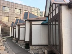 -裕龙汤泉
