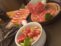-極屋鮨牛 · 烧肉酒场(时代C馆店)