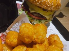 -The Habit Burger Grill 哈比特汉堡(复兴soho店)