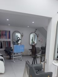 -尚羽华东接发美发店