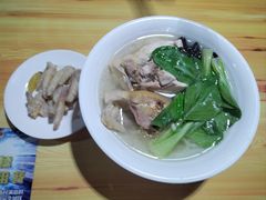 特色鸡汤面-富源春面馆(四川北路店)