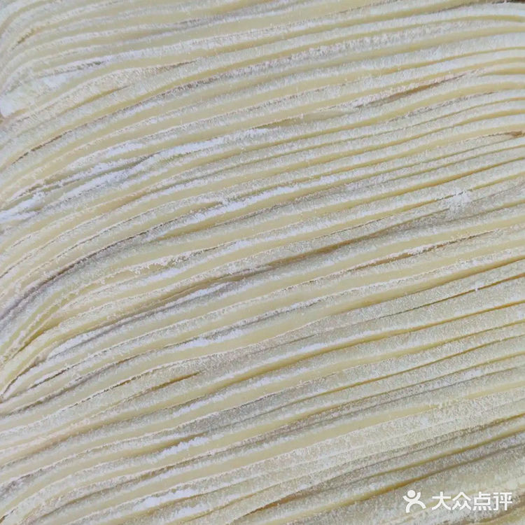 儿子不爱吃菠菜，那就换个方式让他咽下去…