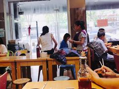 大堂-真真鲜馄饨店(启蒙路店)