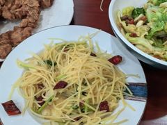 -湖南人家湘菜馆(镇江路店)
