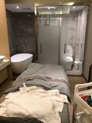-香港倾城国际·美容美体中心