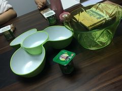 -上海尊茂酒店