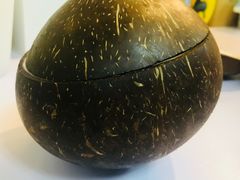 -志龙皇冠吃货椰子铺
