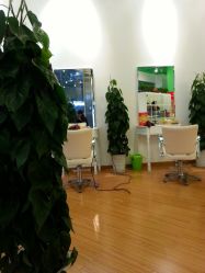 点击看大图 店内环境-变画·发型STUDIO