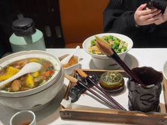 -江城小馆陕南妈妈菜·全球旅行餐厅(钟楼店)