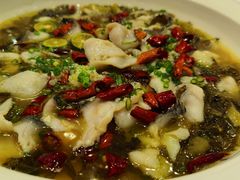 酸菜青柠鱼片-阿锋鲍鱼酒家美食汇(华安店)