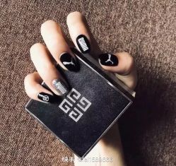 -MOE BEAUTY.皮肤管理中心