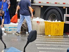 -芦潮港集贸市场