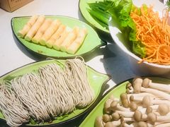 -一叶一世界·素食餐厅(锦华万达店)