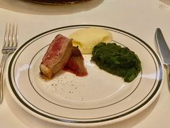 -Wolfgang’s Steakhouse 沃夫冈牛排馆(上海白玉兰广场店)