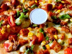 缤纷肉酱烤香肠披萨-必胜客(龙吴宅急送店)