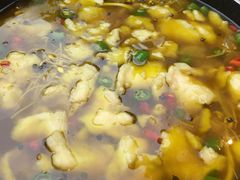 -有红鸡毛店·川菜(建设路店)