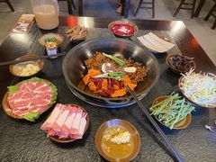 -渝井巷重庆老火锅(沈阳吉祥店)