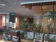 -八府香鸭·啫啫煲(华山路店)