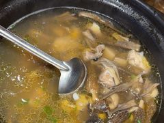 -乡土特色.冷锅鱼.牦牛肉汤锅