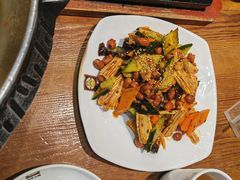 -喇喇排骨火锅·传统韩式脊骨汤(望京西园总店)