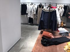 -URBAN REVIVO(西安Momopark店)