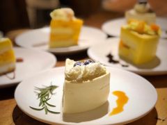 边渡有榴莲-邊渡咖啡