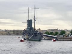 -阿芙乐尔号巡洋舰