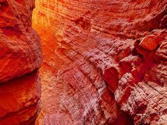 -天山神秘大峡谷