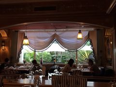 -火车头法国西餐厅