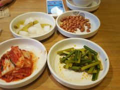 送的小菜-同堂韩国料理炭火烤肉(彩虹广场店)