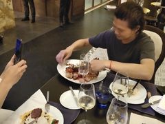 -卡佩罗意大利餐厅及酒吧Al Cappello Trattoria