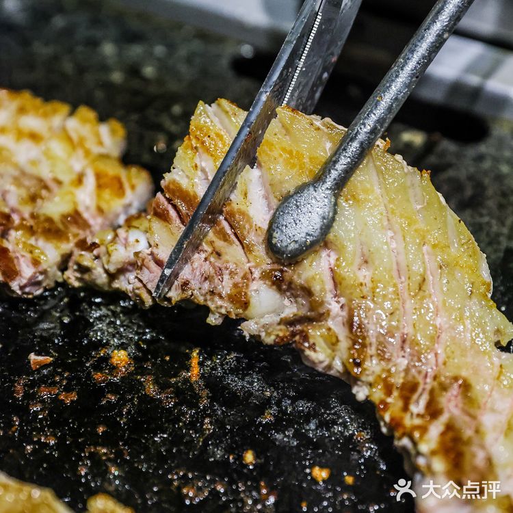 这家大理石板烤肉真的是好吃到bao了! 不吃后悔!