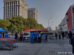 -卜蜂莲花(杨高北路店)