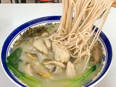 招牌黄鱼面-明呈黄鱼面馆(斜土路店)