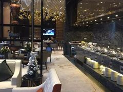 大堂-南湖名都·景湖轩全日制餐厅·海鲜自助·东南亚风味·临湖而食
