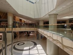 -香港ELEMENTS圆方