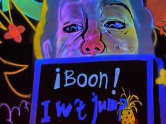-爱蹦iBOON蹦床运动馆(江汉店)
